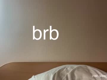 girl
        sleepycode002 cam image #2536153