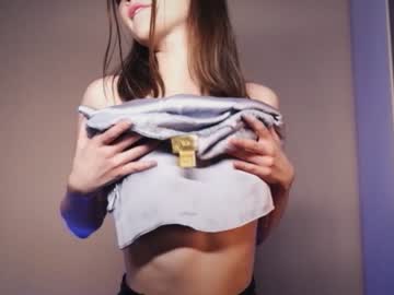 girl
        miss_sweetdream cam image #152166