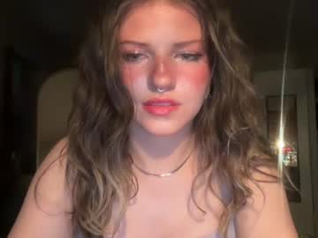 girl
        fairyyy653 cam image #4007903