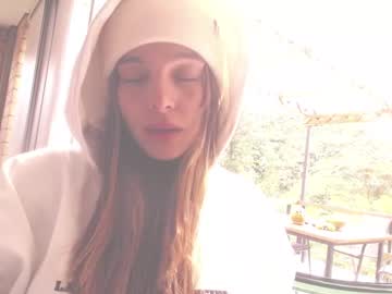 girl
        kendalltyler cam image #2898349
