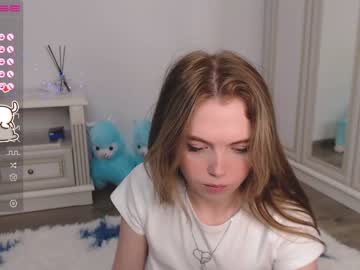 girl
        small_blondee cam image #122824