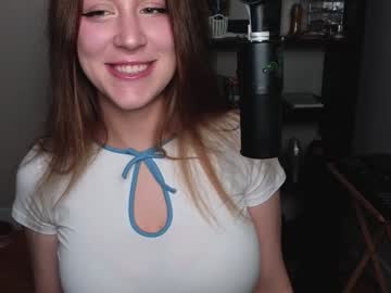 girl
        alexa_dream cam image #3619418