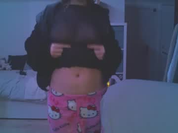 girl
        exy_ cam image #3757976