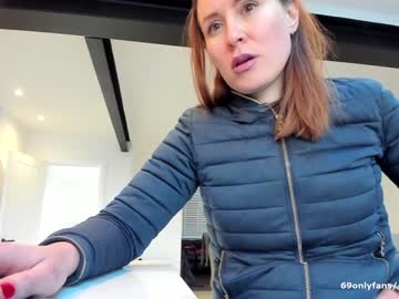 girl
        eatmypie69 cam image #725769
