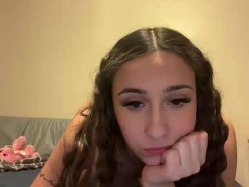 girl
        graceyrose cam image #4409765