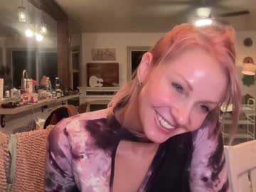 girl
        kaileeshy cam image #900725