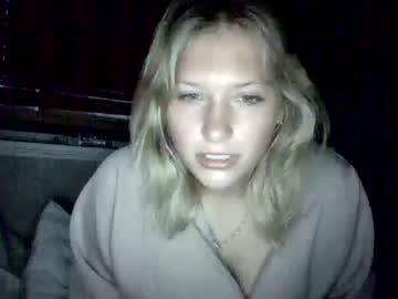 girl
        molzbolzz cam image #2559843