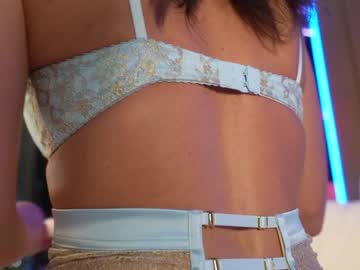 girl
        arte_adelle cam image #3878002