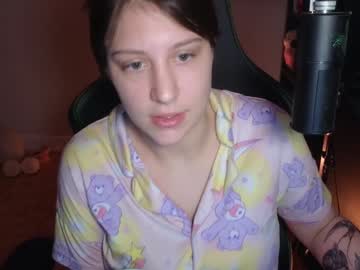 girl
        alexa_dream cam image #4356244