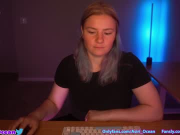 girl
        asiri_ocean cam image #1634334