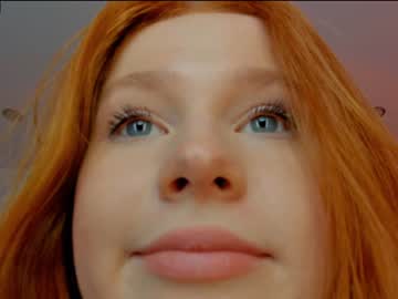 girl
        madeline_jackson cam image #628358