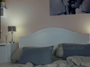 girl
        cute_caprice cam image #2948497