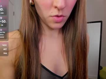 girl
        chic_enchantress cam image #3886680