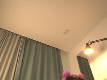 girl
        kiriko_chan cam image #2645208