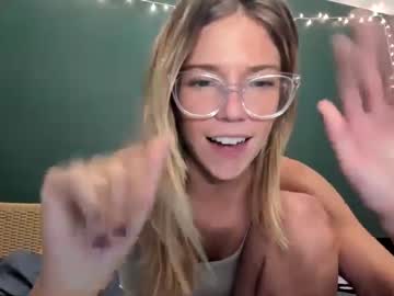 girl
        oliviahansleyy cam image #2800968