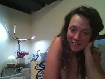 girl
        ravevixen0129 cam image #1360049
