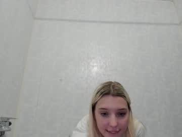 girl
        belle_ellie cam image #1294594