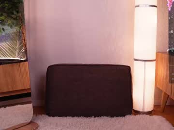 girl
        lornafletcher cam image #4661606