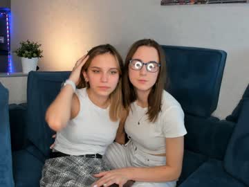 couple
        barbarajennifers cam image #305559