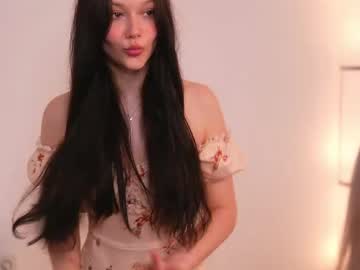 girl
        my_stella cam image #4081168