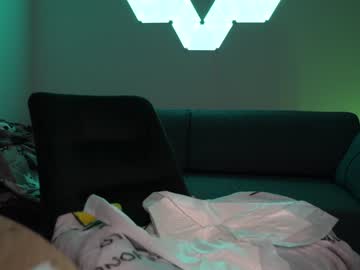 girl
        keokistar cam image #261353