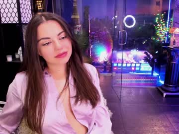 girl
        alma_pearl cam image #853383