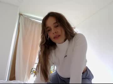 girl
        kendalltyler cam image #4143256