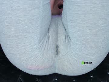 girl
        love_hard_kiru cam image #3444759