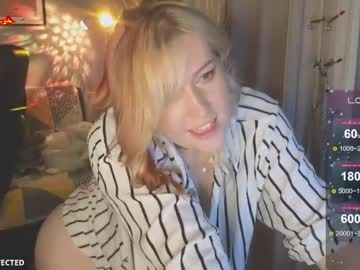 girl
        princess_sofiee cam image #4584533