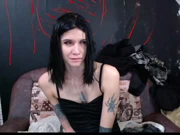 girl
        nitghtblood cam image #636946