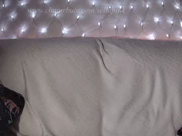 girl
        sellapink cam image #3999227