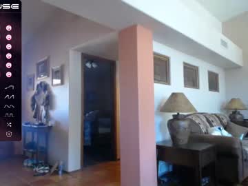 girl
        anniegetyourgun cam image #1434178