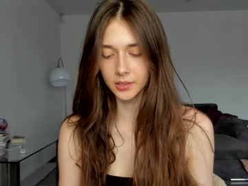 girl
        _wilson__ cam image #1366254
