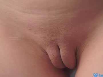girl
        moniquetyler69 cam image #3835003