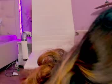girl
        killer_face cam image #1577343