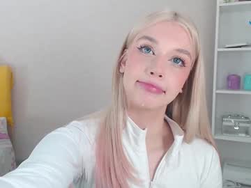 girl
        vickyfuckingdoll cam image #4550998