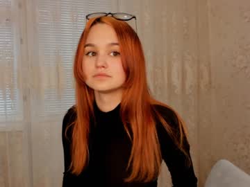 girl
        emilydyer cam image #1021780