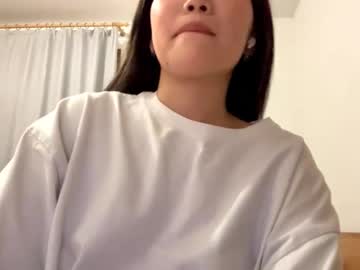 girl
        oracowee cam image #4527312
