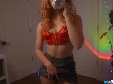girl
        alisonrouge cam image #296432