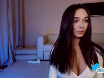 girl
        hollyextra cam image #194239