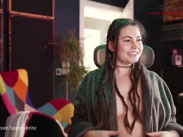 girl
        laurenbrite cam image #566057