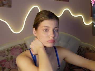 girl
        victoriabeverly cam image #4012717