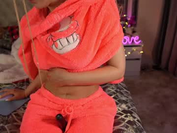 girl
        sweety_rinushka_ cam image #329746