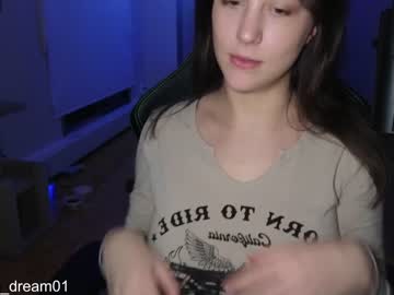 girl
        alexa_dream cam image #1919848