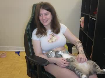 girl
        alexa_dream cam image #4399487