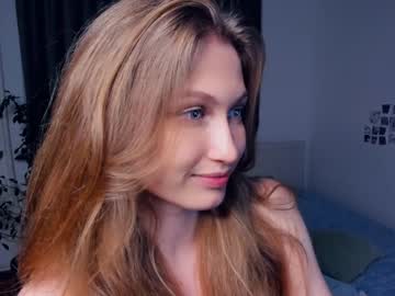girl
        celine_in_love cam image #1665276