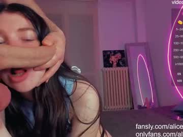 couple
        alicekaneky_xx cam image #4394053
