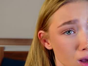 girl
        lipswithsweetonthem cam image #4404812
