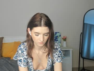 girl
        roseblanche2k cam image #2104443
