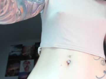 girl
        _witch__ cam image #341974